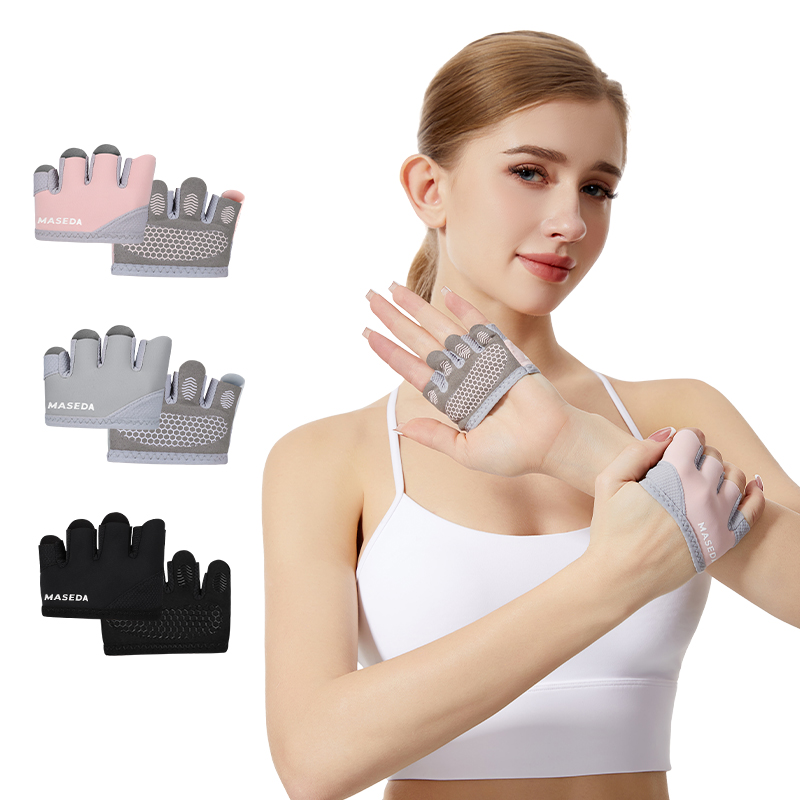 Yoga Mat - Pair of Fitness Fingerless Gloves: Anti-Blister